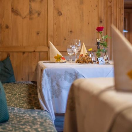 Hotel Vermoi ラーチェス エクステリア 写真