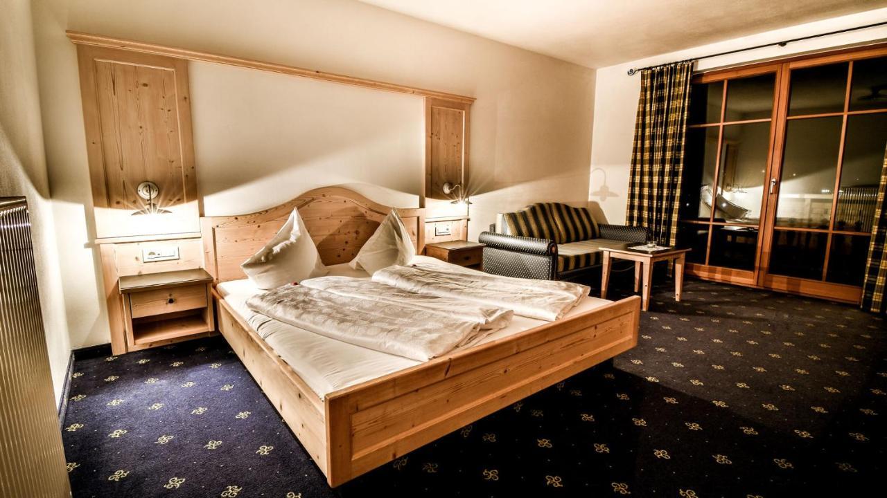 Hotel Vermoi ラーチェス エクステリア 写真