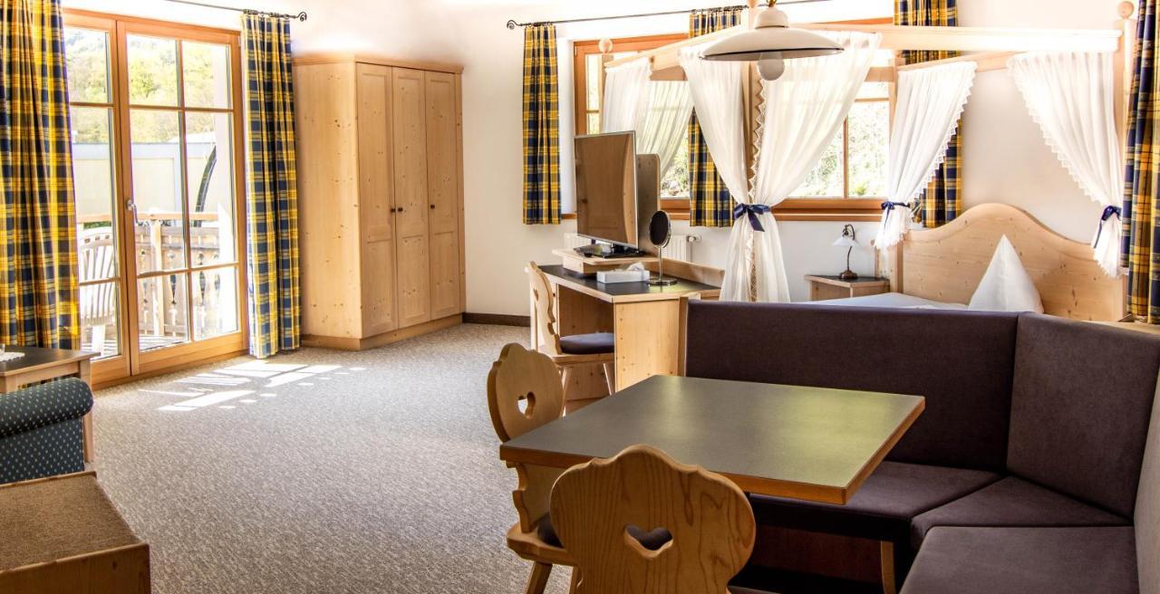 Hotel Vermoi ラーチェス エクステリア 写真
