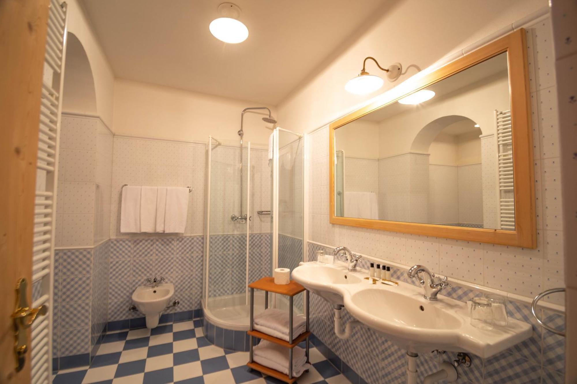 Hotel Vermoi ラーチェス エクステリア 写真